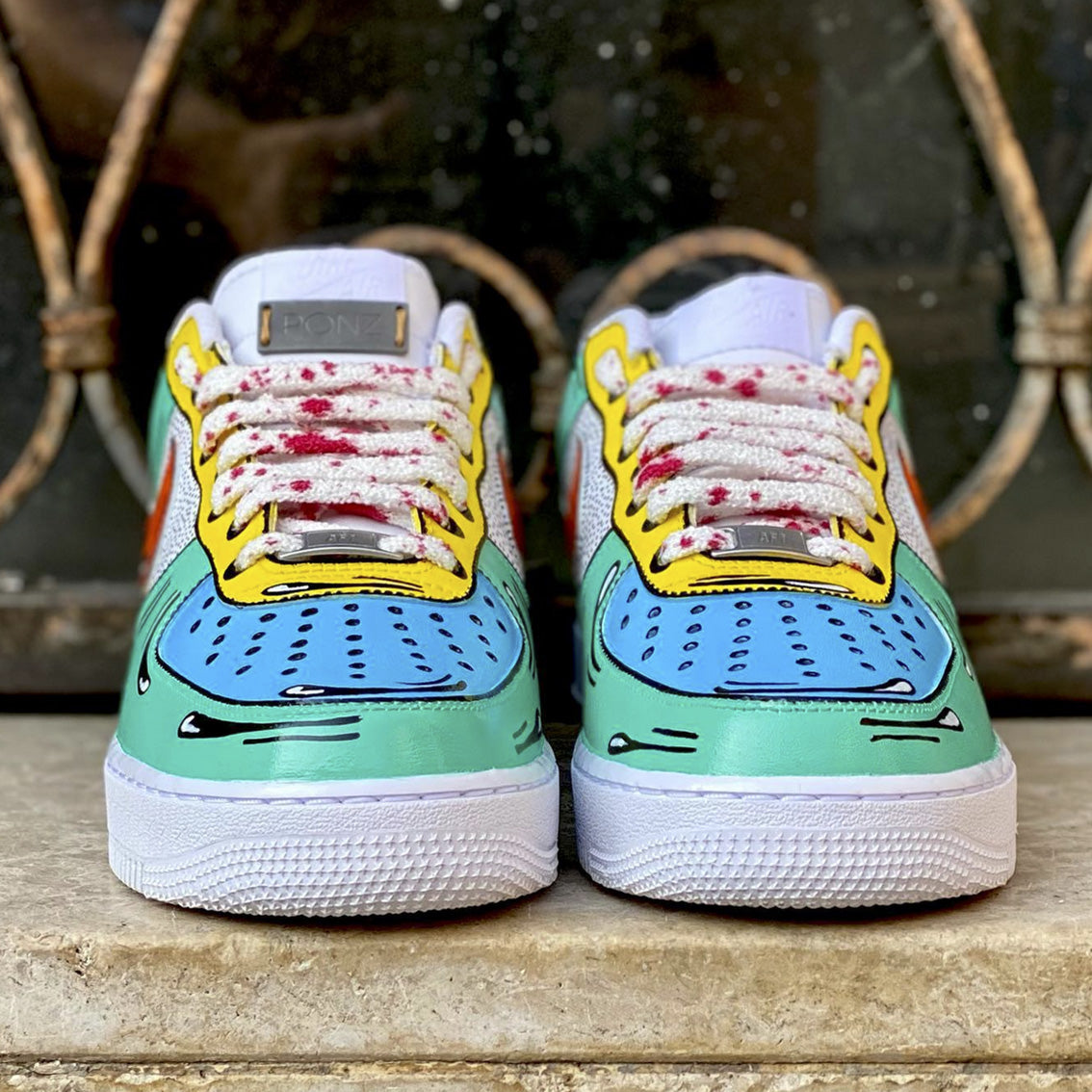 NIKE AIR FORCE 1 '07 CUSTOM COMIC