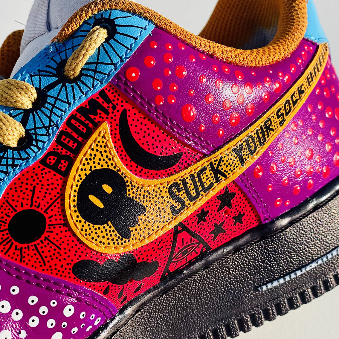 NIKE AIR FORCE 1 '07 CUSTOM MR.HAPPY