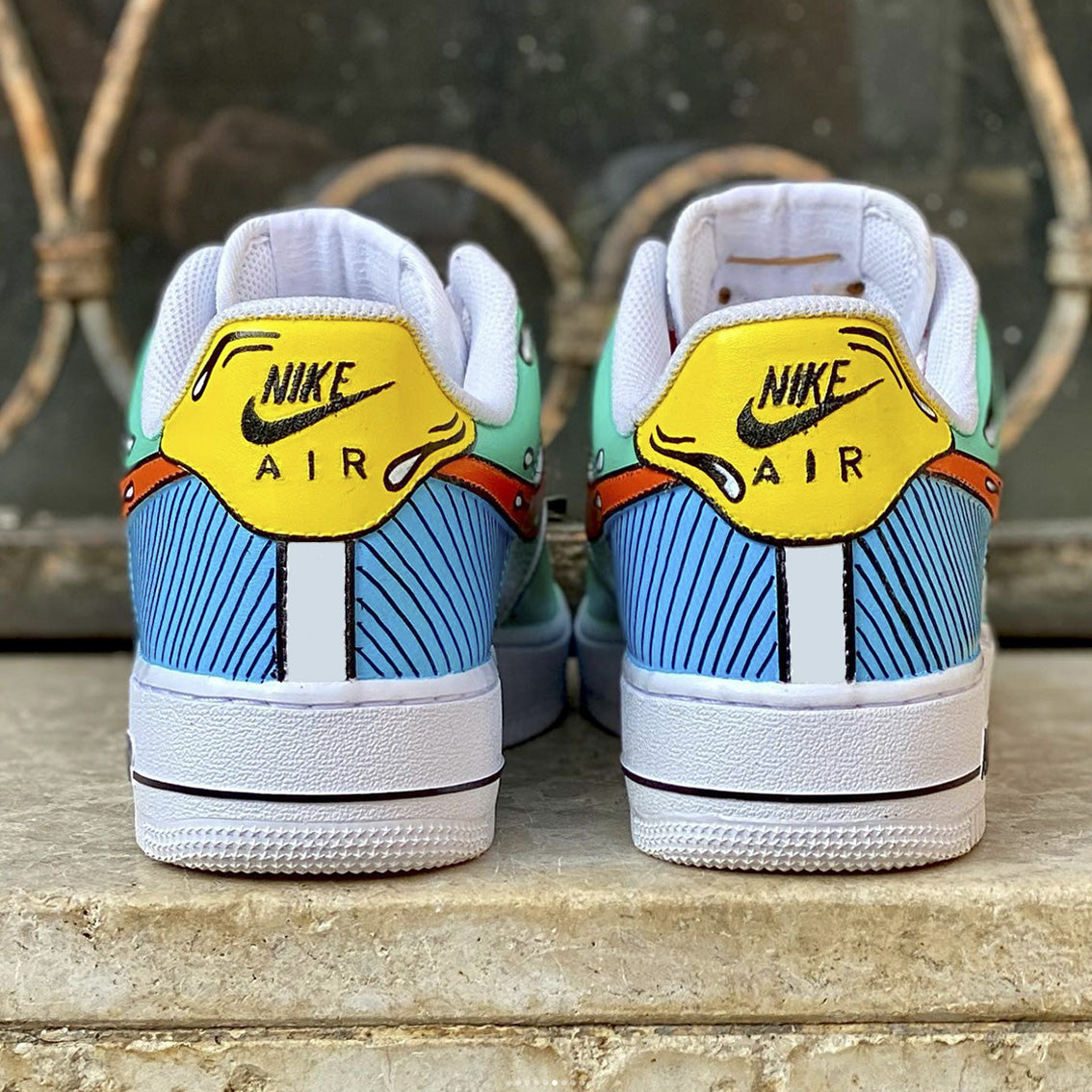 NIKE AIR FORCE 1 '07 CUSTOM COMIC