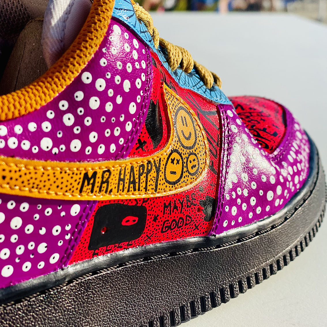 NIKE AIR FORCE 1 '07 CUSTOM MR.HAPPY